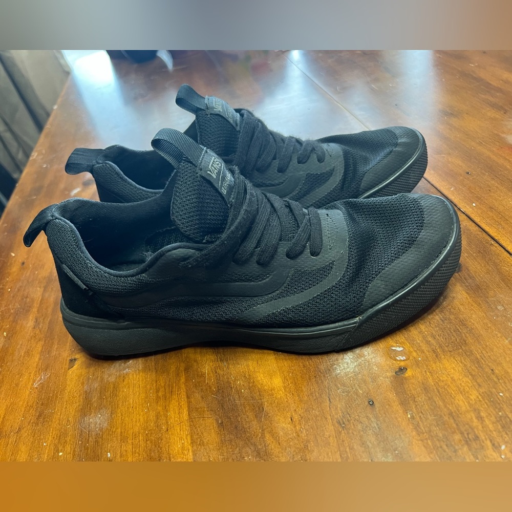 Vans Shoes | Ultrarange Ultracush Lite